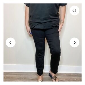 Judy Blue Black Beauty Slim Fit Jeans - Size 14W - Released Hem Rolled - Black